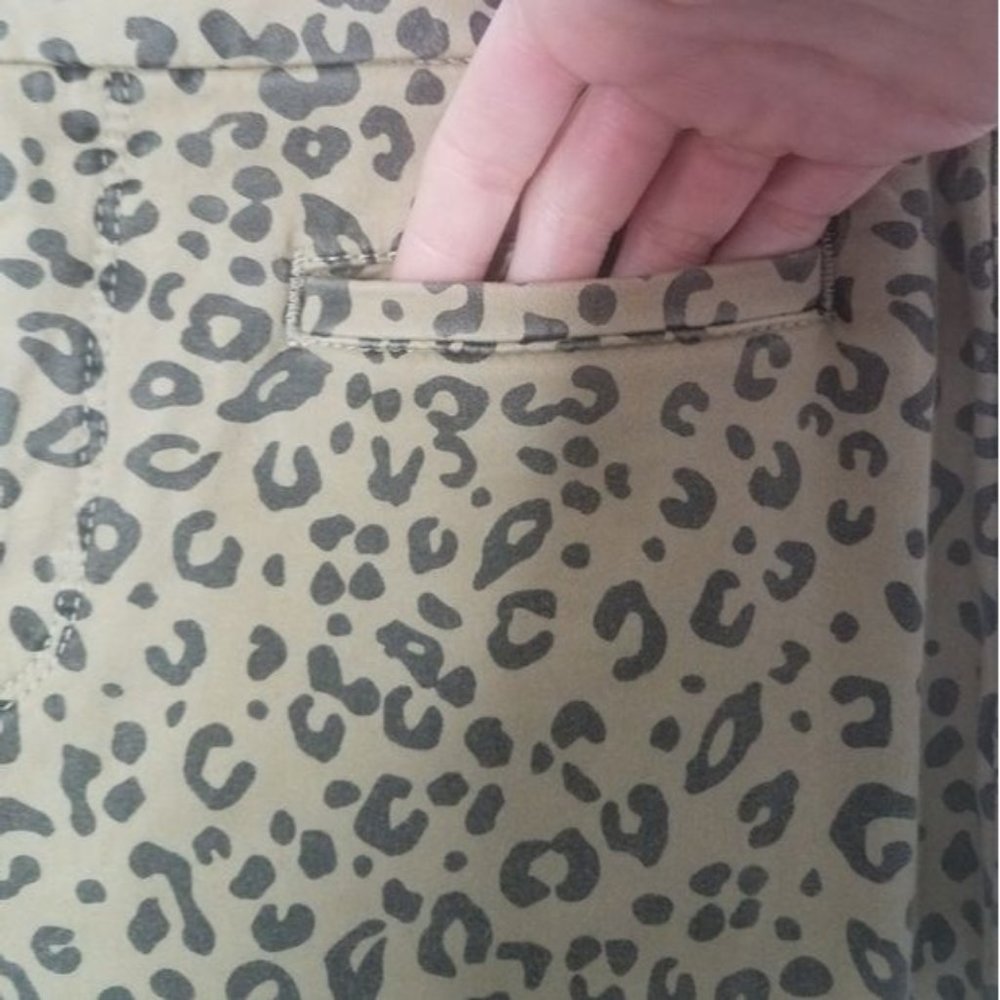 NYDJ ami skinny jeans Sierra Jag animal print jeans size 10 and 12 - Picture 12 of 16